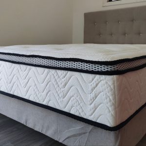 SleepyBeds: Premium 5 Zone Euro Top Pocket Spring Mattress and Strong Bed Base Combo